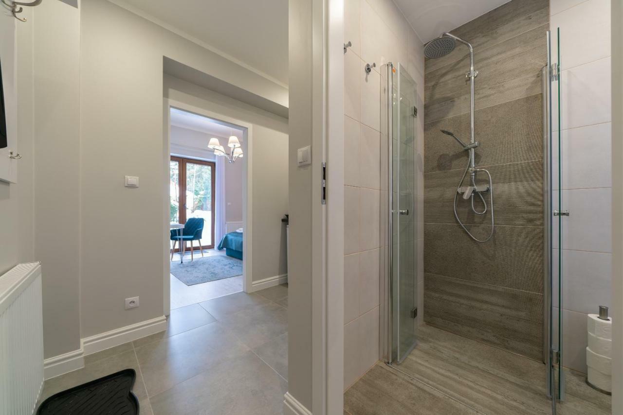 Bialy Zakatek Apartment ชกลาร์สกา ปอเรมบา ภายนอก รูปภาพ